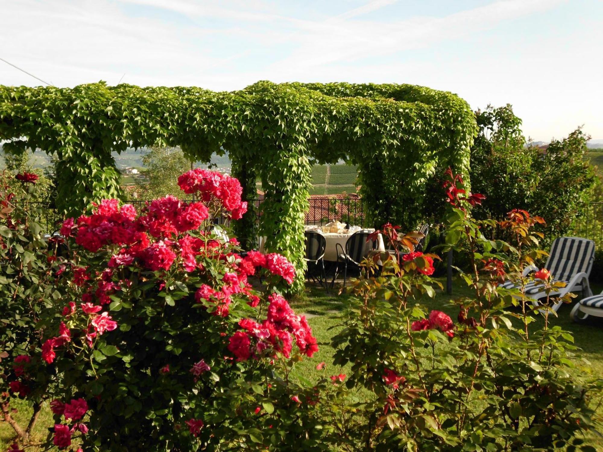 Cascina Delle Rose Villa Barbaresco Eksteriør billede